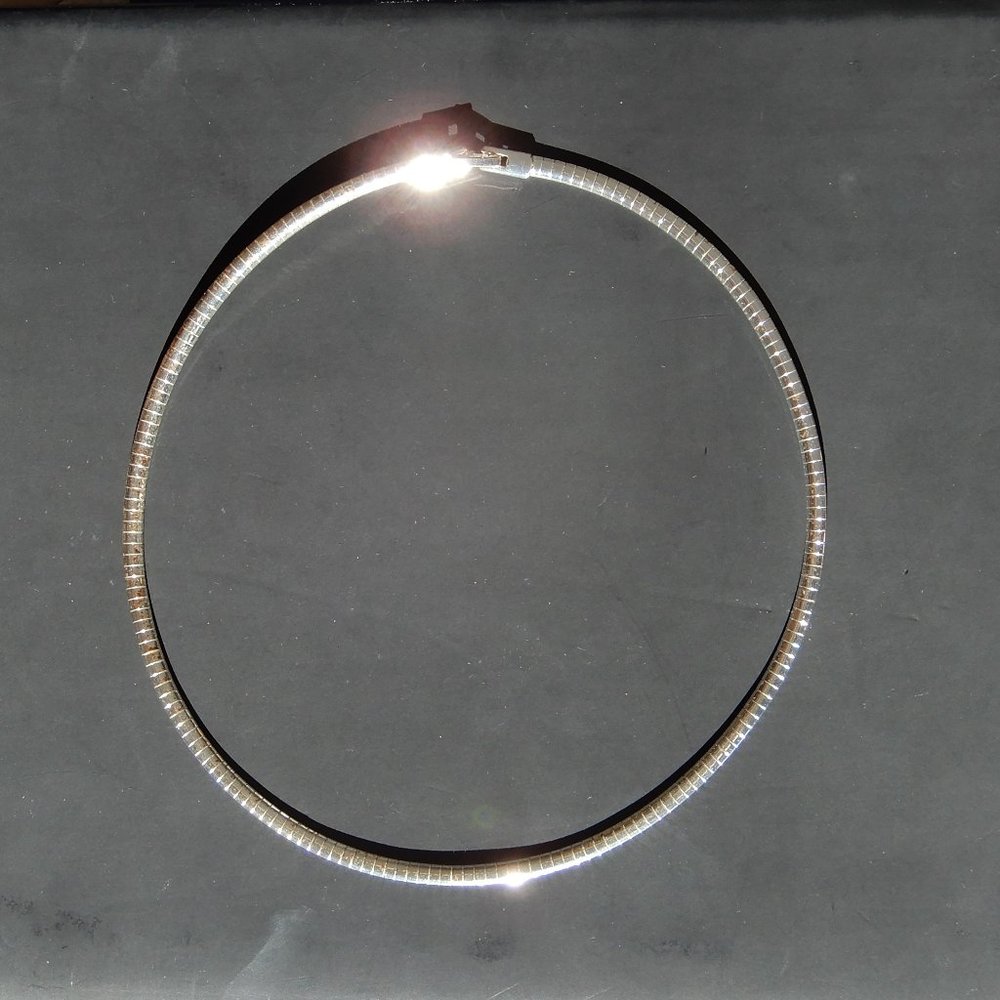 Silver Tone Chocker Necklace
